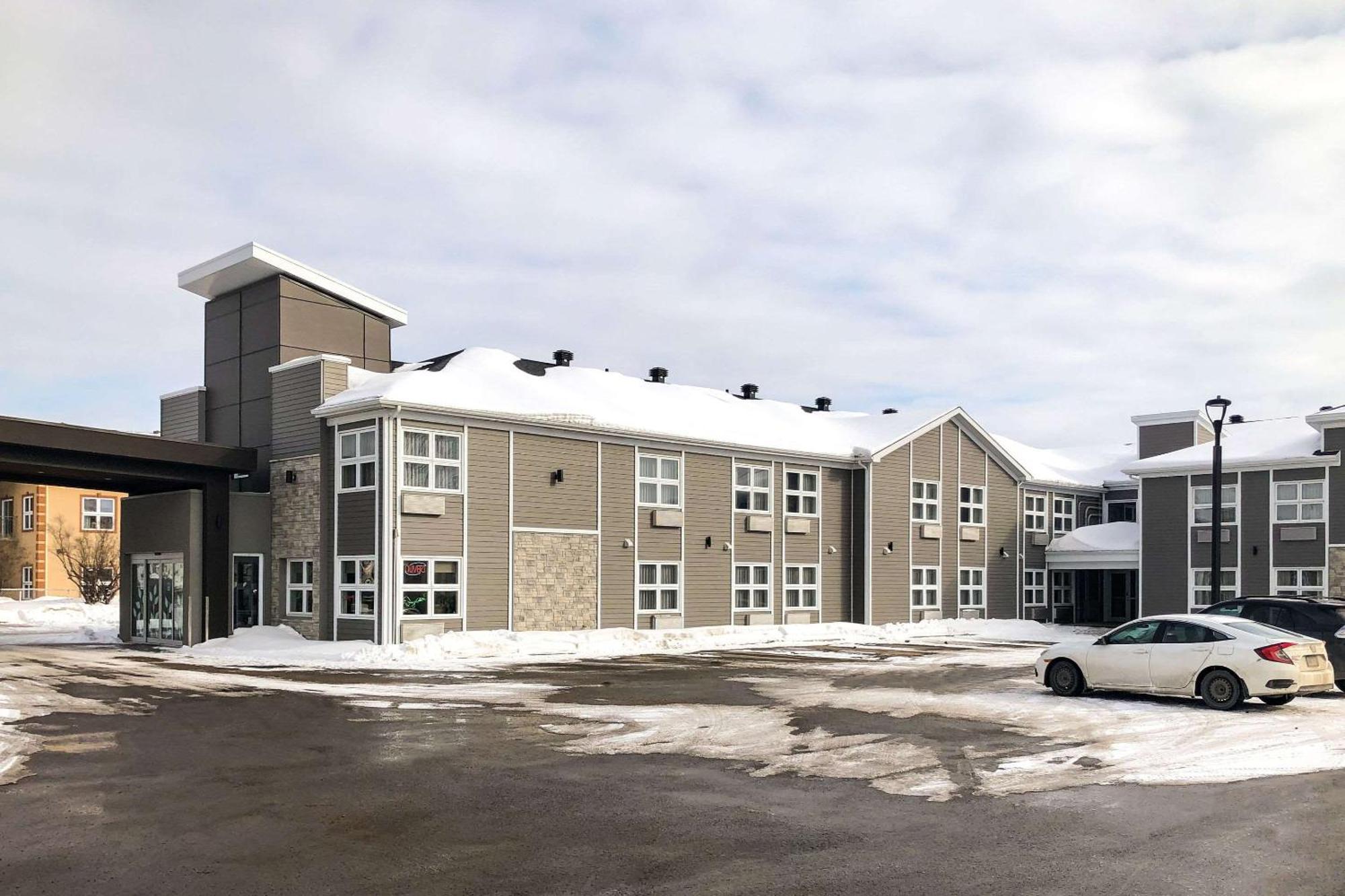 Sleep Inn & Suites Quebec City East Boischatel Экстерьер фото